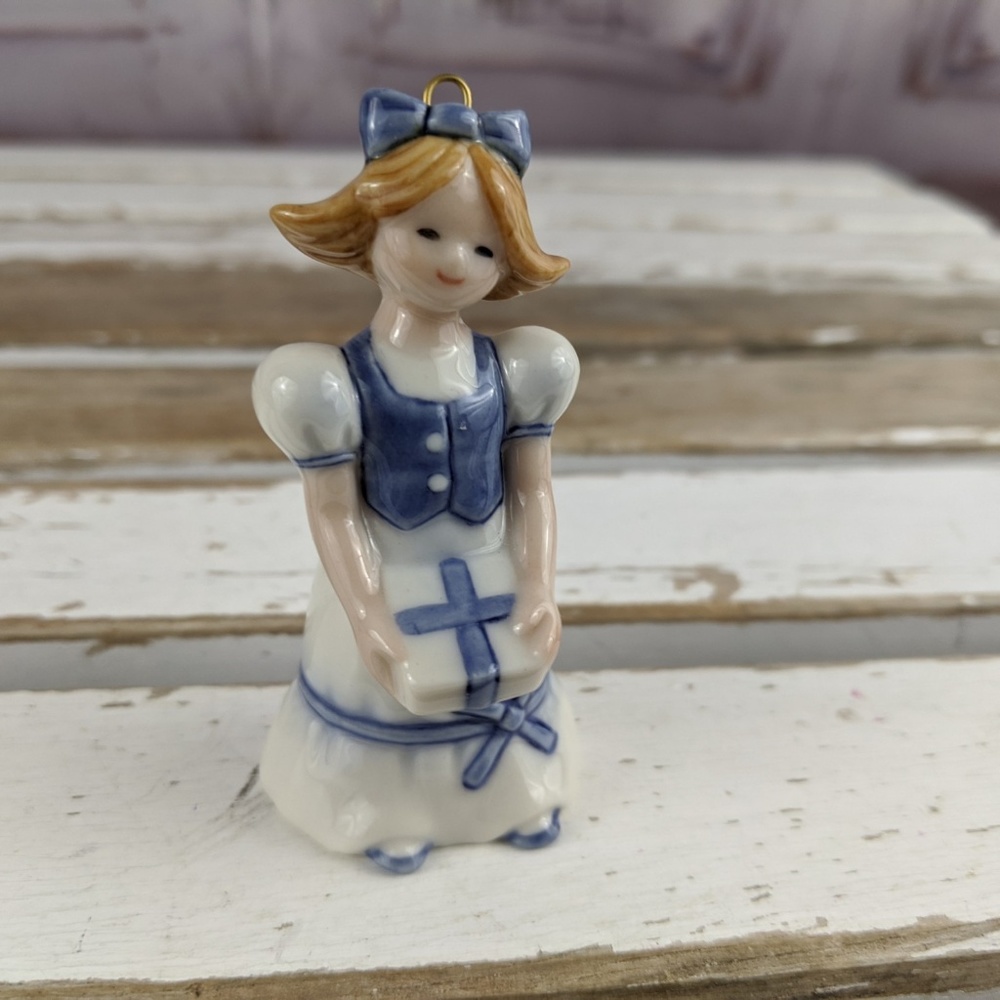 Royal‎ Copenhagen Lisa 738 girl mini ornament B&G